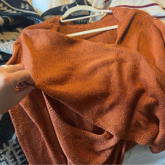 Autumn Orange Forever 21 open back sweater - women’s size medium - Picture 3 of 6